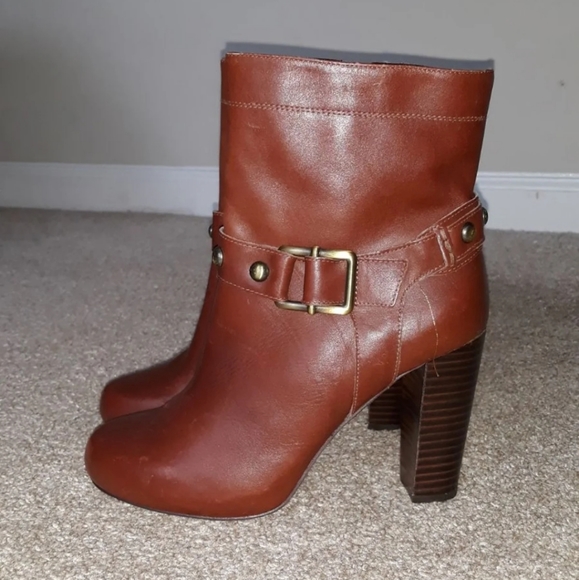 📍SOLD📍Arturo Chiang studded Nansy boots - Picture 2 of 8